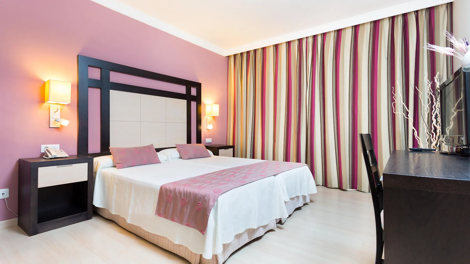 Hotel Colon Rambla Santa Cruz de Tenerife 4*,